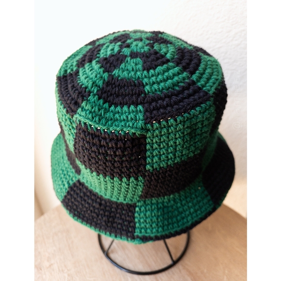 Checkered Crochet Bucket Hat - Green/Black (Handmade) - Picture 6 of 12